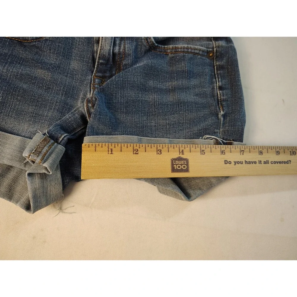 Aeropostale Womens Low Rise Midi Denim Shorts Medium Wash Cuffed Size 0 Stretch